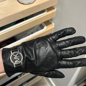 Michael Kors Glove